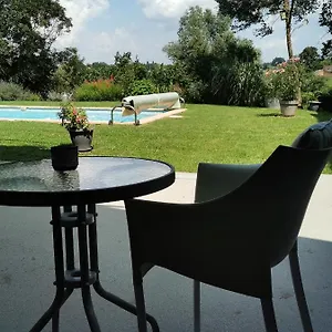 villardy.hotels-rhonealpes.com/